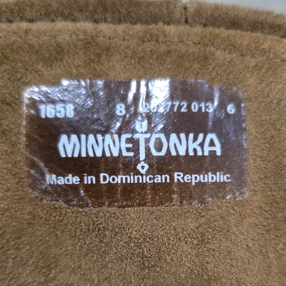 Minnetonka Five Layer Fringe Boots, Women's Size 8 - Picture 6 of 6